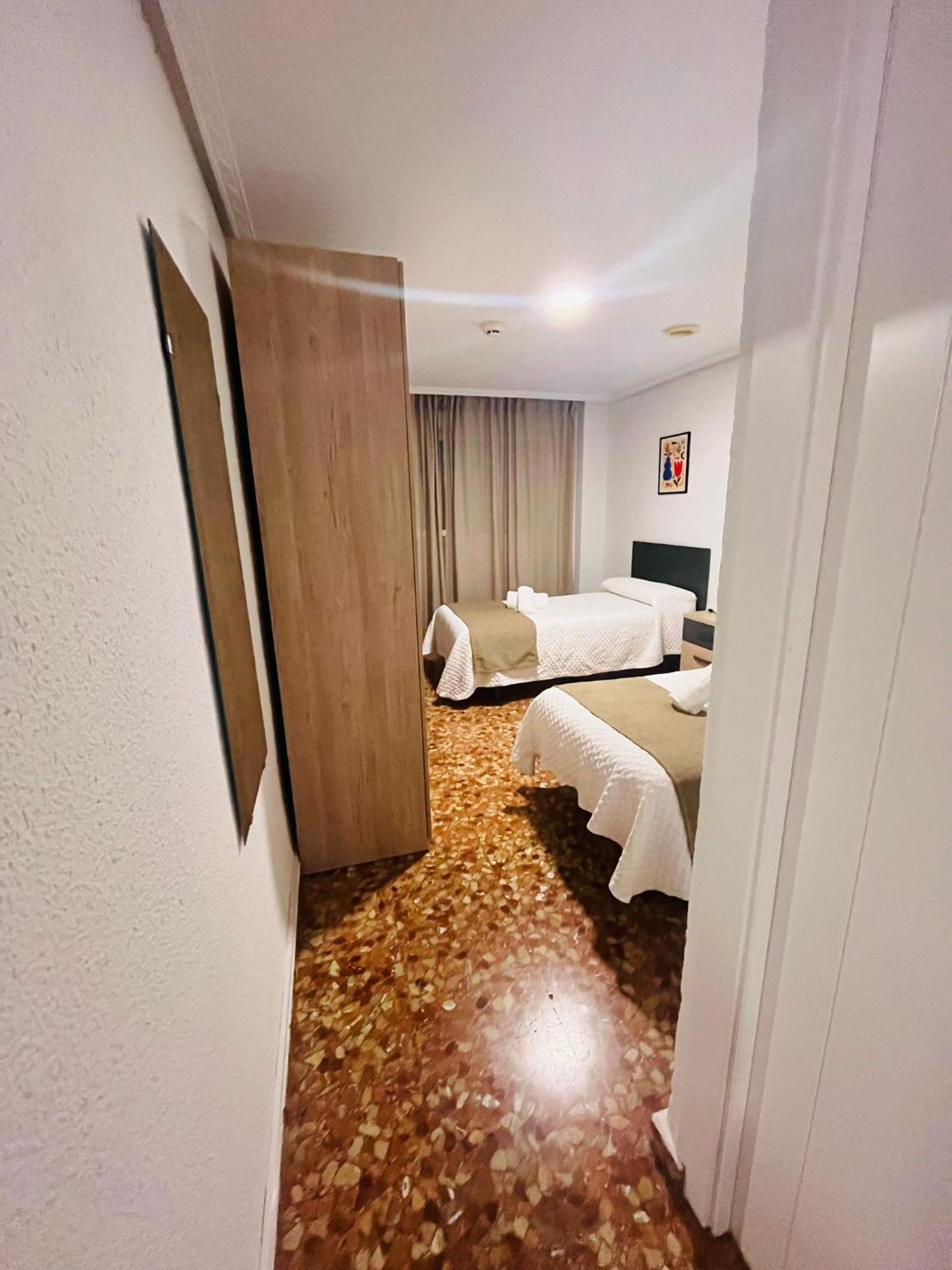 Pension Ana Belen Granada Exterior foto